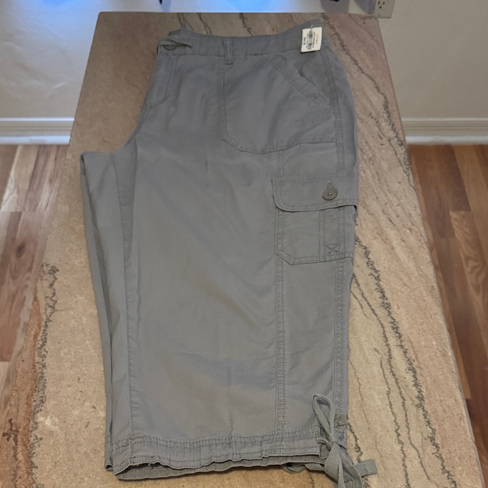 JCPenney Women’s Slate Cargo Pants